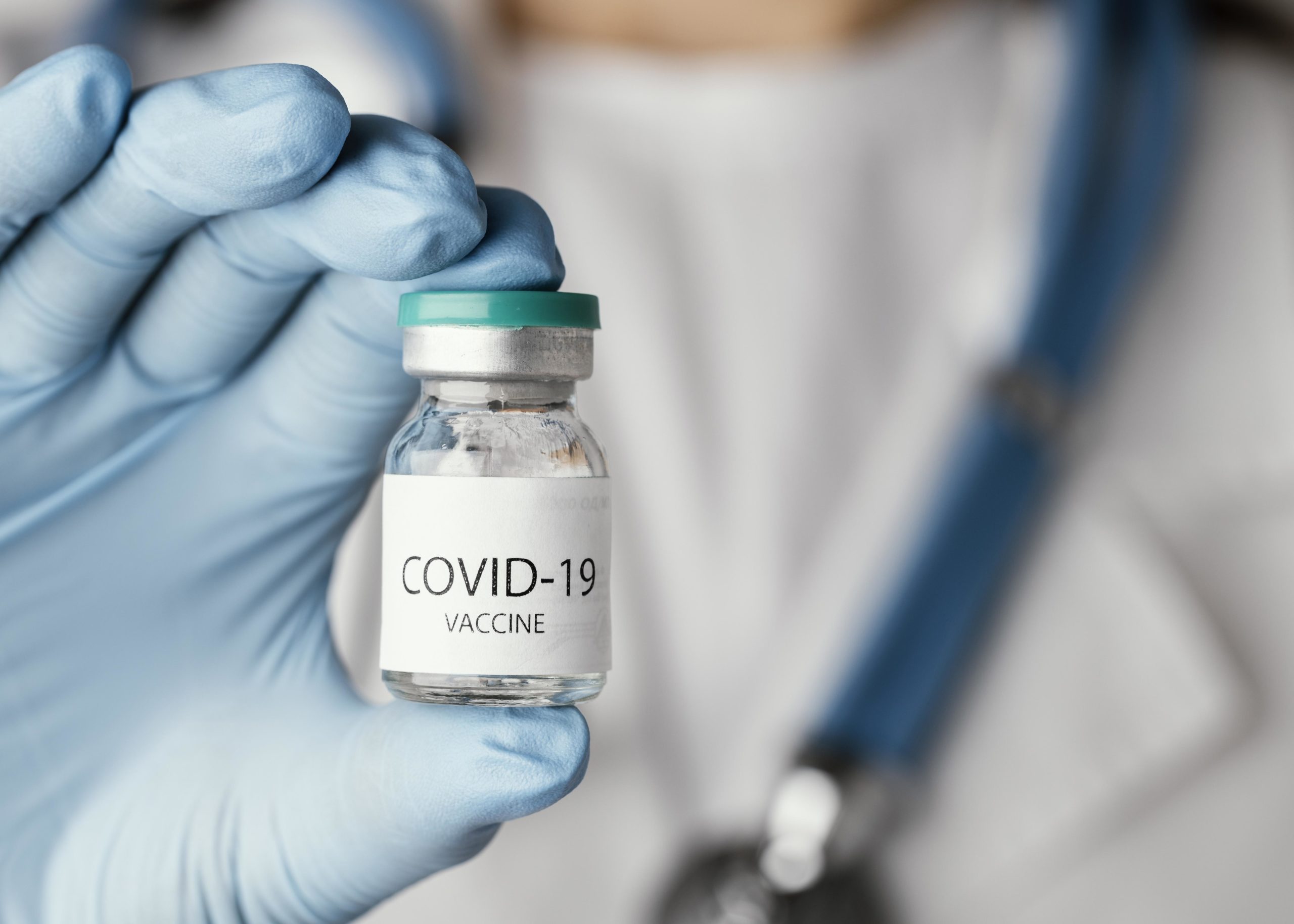 doctor-preparing-a-covid-19-vaccine